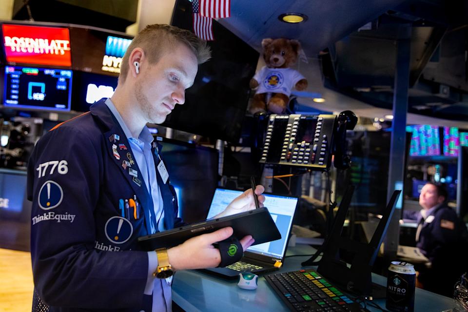 A trader works at the New York Stock Exchange in New York, US, February 28, 2022. US stocks closed mixed on Monday as investors looked for updates regarding the conflict between Russia and Ukraine.  The Dow Jones Industrial Average fell 166.15 points, or 0.49 percent, to 33,892.60.  The Standard & Poor's 500 Index fell 10.71 points, or 0.24 percent, to 4,373.94 points.  The Nasdaq Composite Index rose 56.78 points, or 0.41 percent, to 13,751.40 points.  (Ali Joseph / NYSE / Bulletin via Xinhua)